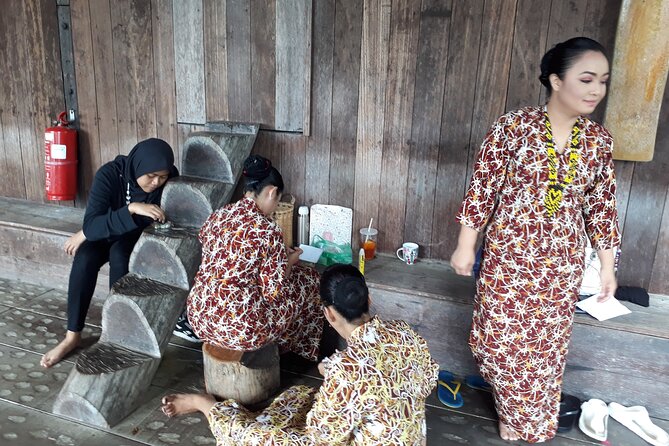 Semenggoh Orangutan Center & Sarawak Cultural Village - Orangutan Viewing Tips That Keep the Day Enjoyable