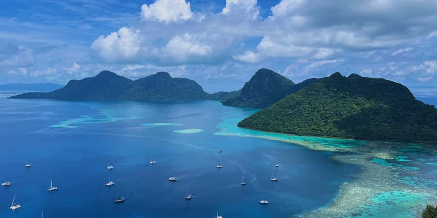 Semporna : Island Hopping Semporna Adventure - Bohey Dulang Hike: The View Is the Point, and Shoes Are Non-Negotiable