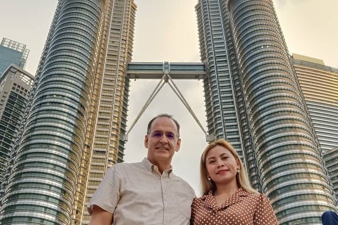 Sky-High Dining Experience at the Iconic Petronas Twin Towers - Picking the right day: Monday to Saturday only, Sunday is off