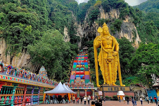 Ten Wonders Of Kuala Lumpur Shared Tour - Start Point at Suria KLCC, Then the Day Builds Momentum
